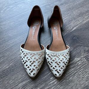 Jeffrey Campbell Leather Flats Size 8.5